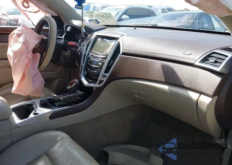 2014 Cadillac Srx Luxury Collection z USA, uszkodzony, nr VIN 3GYFNBE31ES685422